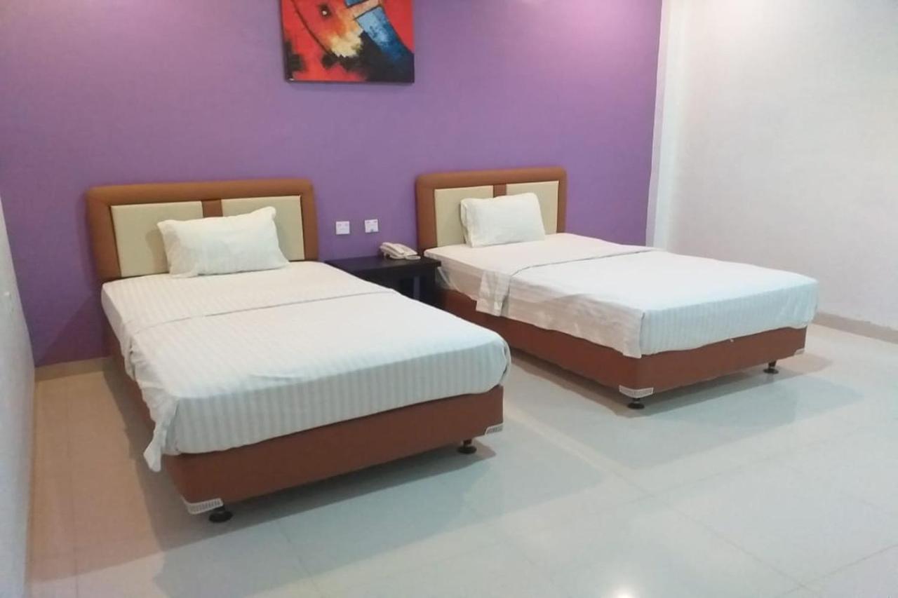 Liras Hotel Syariah Pulupanda Bagian luar foto