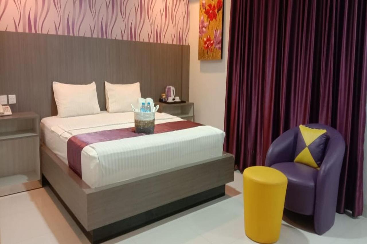 Liras Hotel Syariah Pulupanda Bagian luar foto