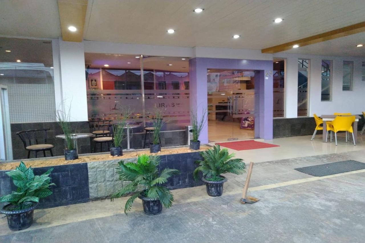 Liras Hotel Syariah Pulupanda Bagian luar foto