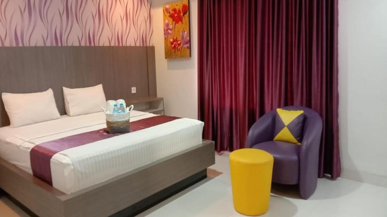 Liras Hotel Syariah Pulupanda Bagian luar foto